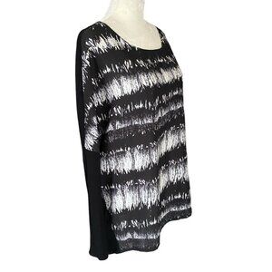 Zara Basic T-Shirt Special Edition medium long sleeve zip back black and white